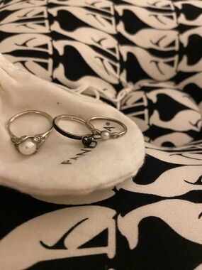 Pandora Silver Pearl Stackable Ring Set with Black Accent